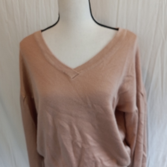 Poof New York Cropped Balloon Sleeve Sweater - Picture 4 of 8